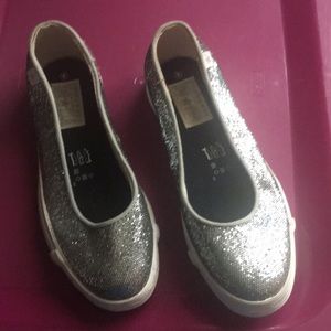 Converse metallic silver sneakers